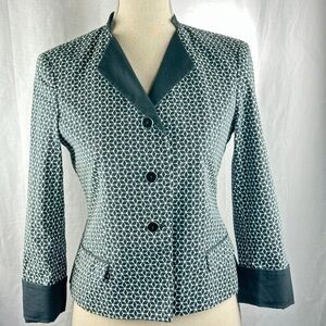 Clavin Klein women black & white quarter sleeve lined blazer; size 2